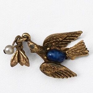Small Mid-Century Bird in Flight Lapis Glass Pin
